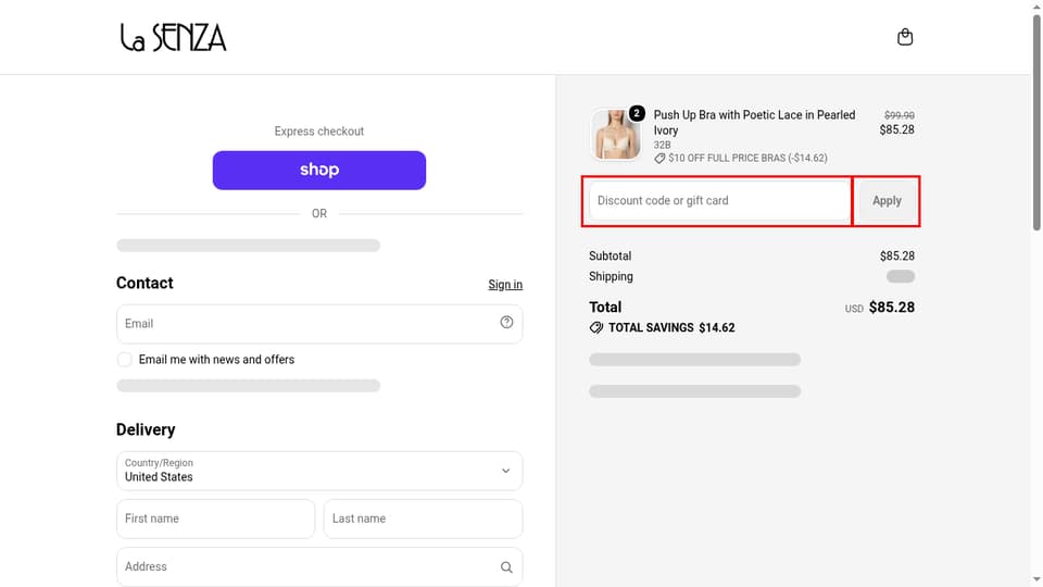 La Senza Canada checkout page showing the Discount code or gift card field and Apply button