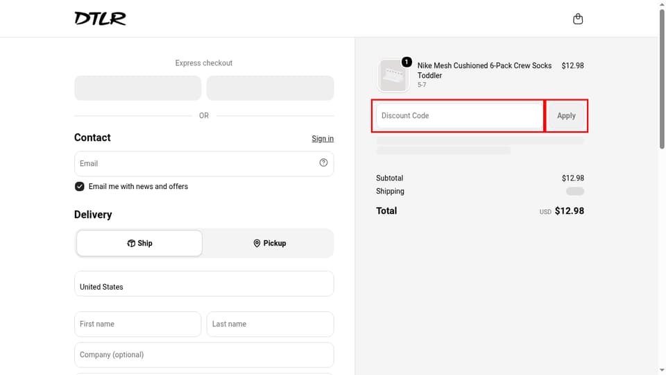 DTLR checkout page showing the Discount Code field and Apply button