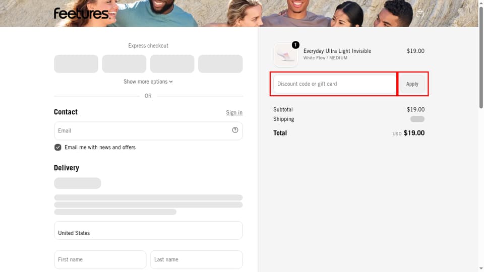 Feetures checkout page showing the Discount code or gift card field and Apply button