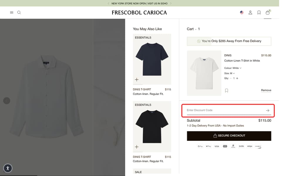 Frescobol Carioca checkout page showing the Enter Discount Code field and → button