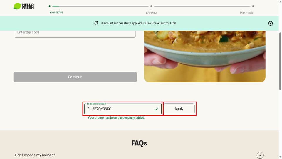 HelloFresh checkout page showing the Enter promo code field and Apply button