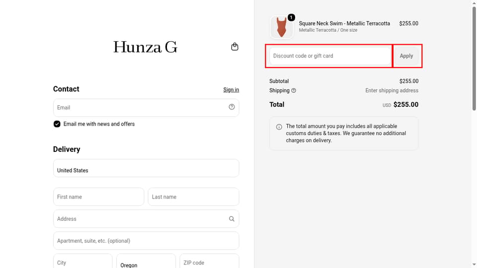 Hunza G checkout page showing the Discount code or gift card field and Apply button