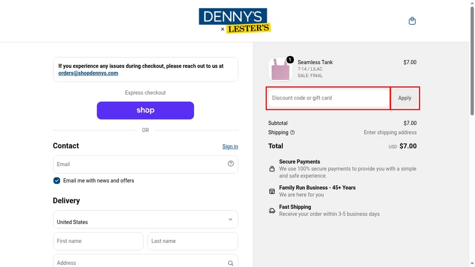 Denny's x Lester's checkout page showing the Discount code or gift card field and Apply button