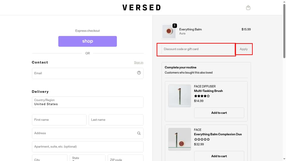 Versed Skincare checkout page showing the Discount code or gift card field and Apply button