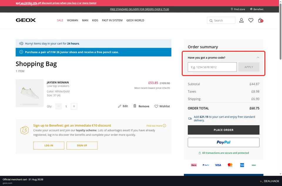 Geox checkout page showing the E.g. 1234 5678 9012 field and APPLY button