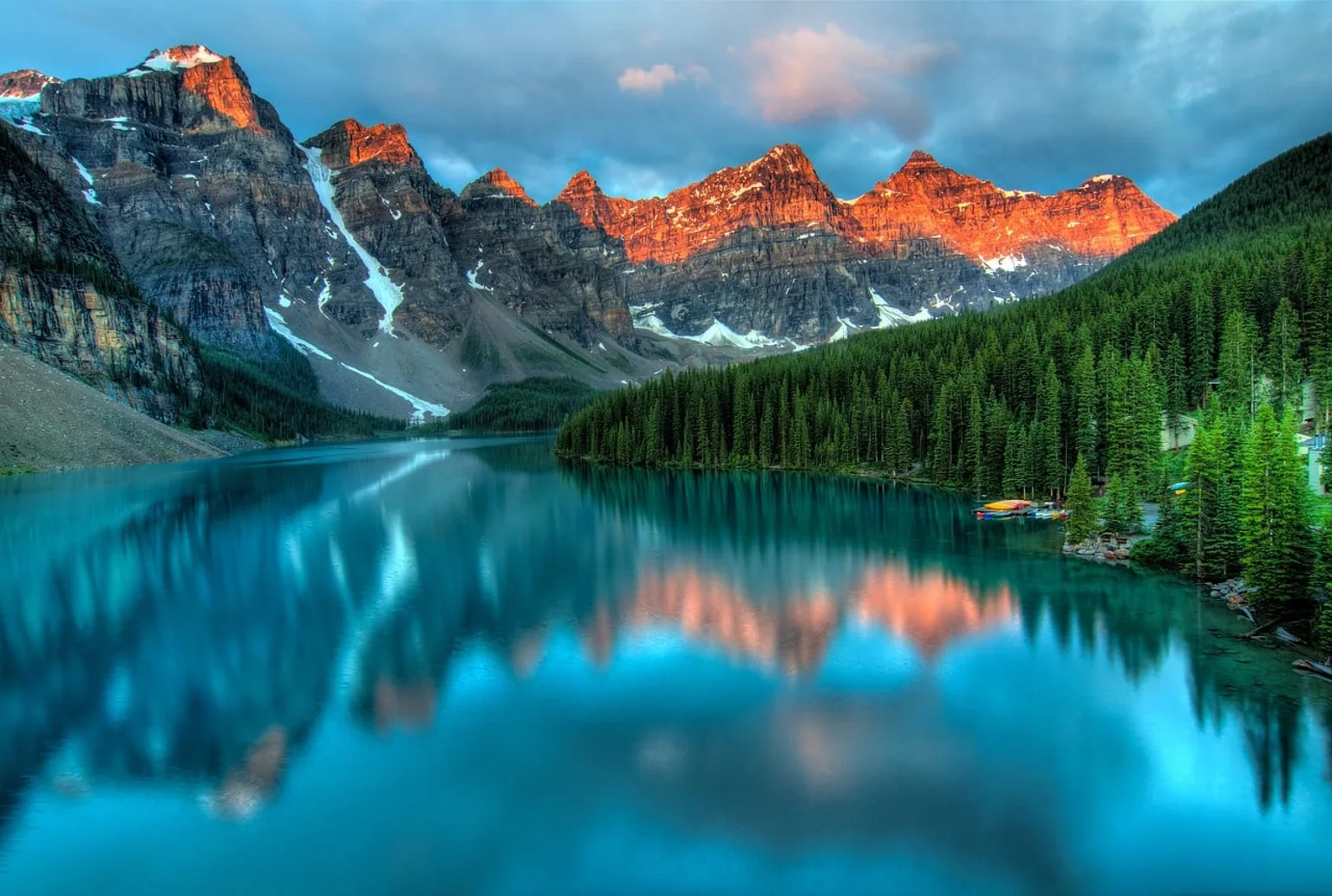 27 Tips for Travelling Canada on a Shoestring Budget